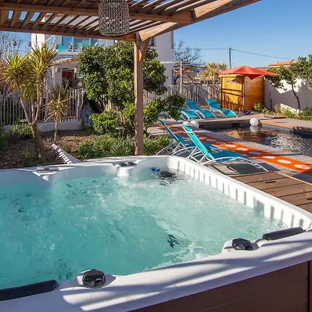 Seventy Guest house *